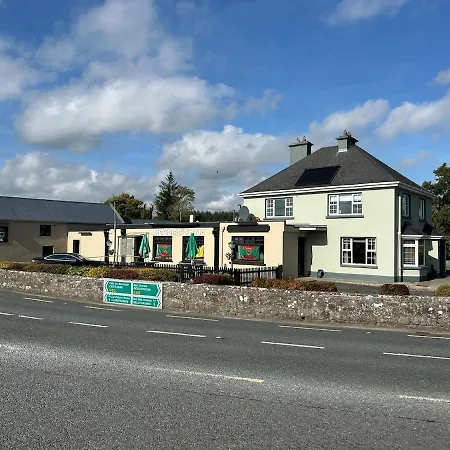 Lägenhet 6 Bed House, 4 Bath House In Brickens Claremorris